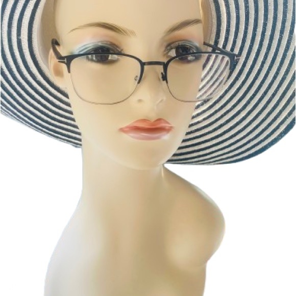 Tom Ford Authentic Unisex Matte Black and Gold Frames FT 5453 002 - Picture 7 of 10